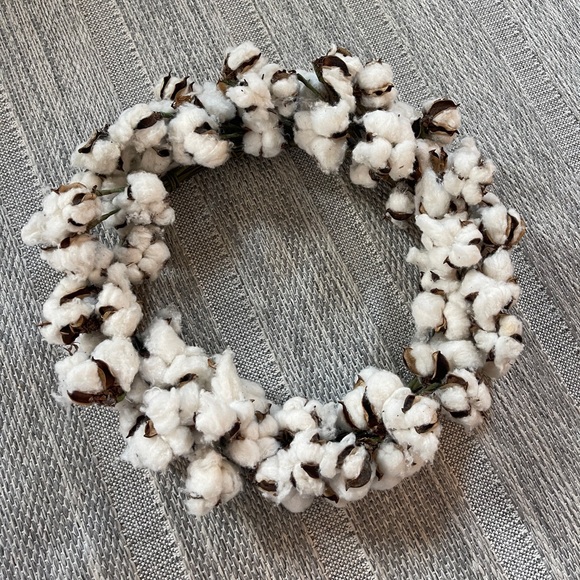 NWOT Cotton Wreath - Picture 2 of 2